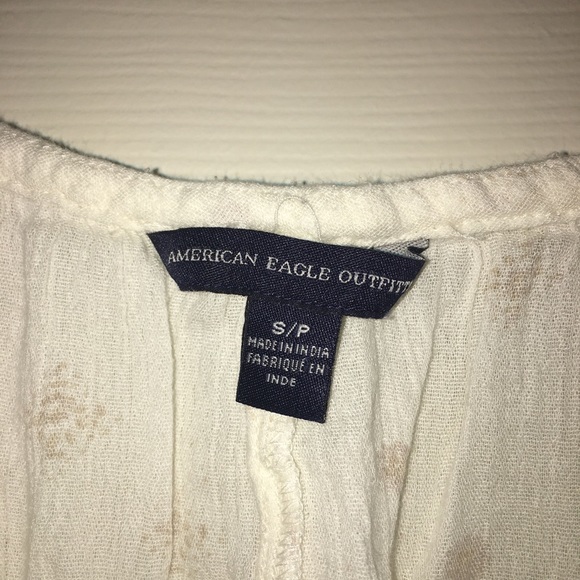 American Eagle cream and gold tank - Picture 6 of 6